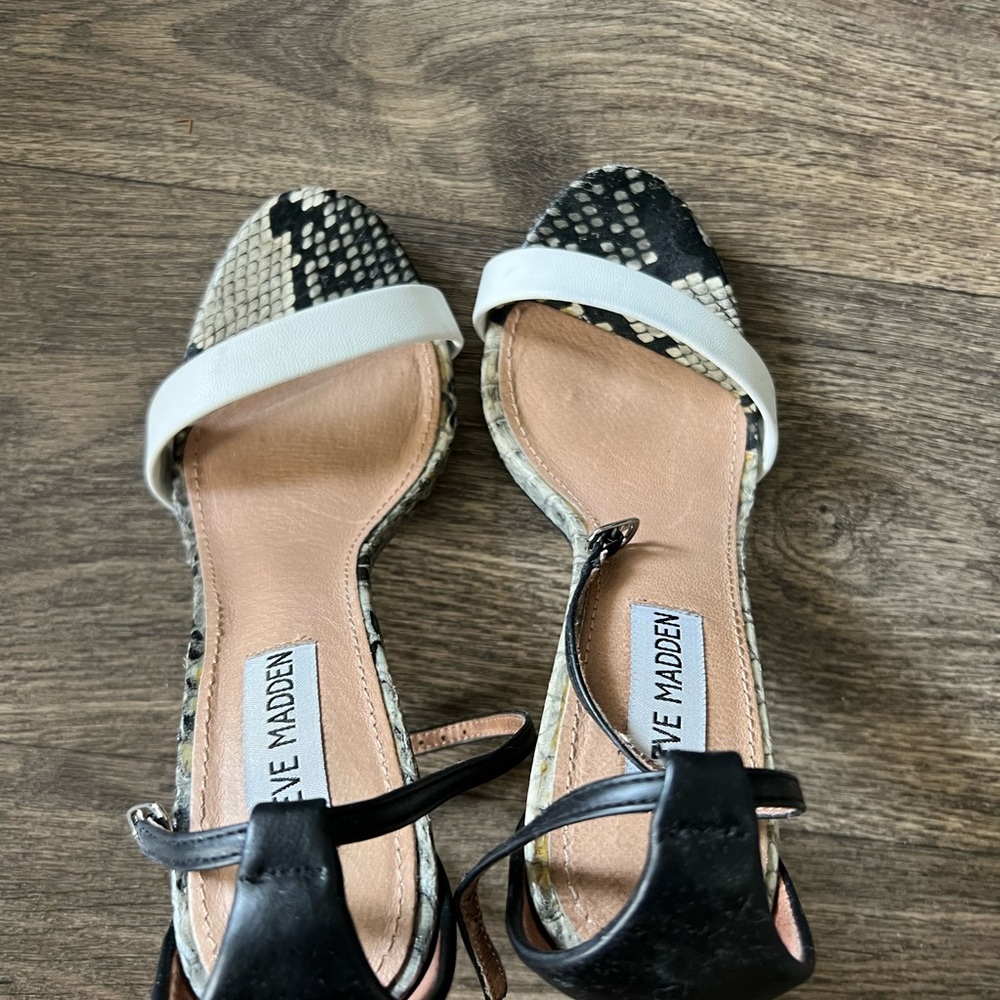 Heels - Picture 4 of 5